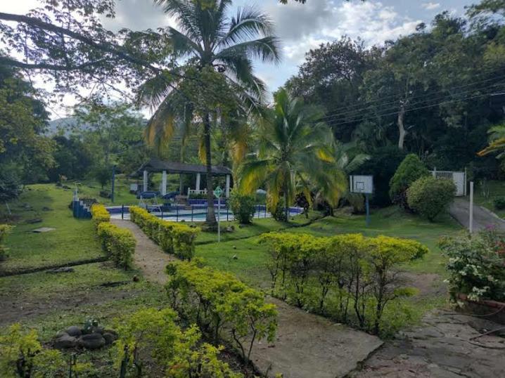 וייטה Hotel Campestre El Salitre מראה חיצוני תמונה